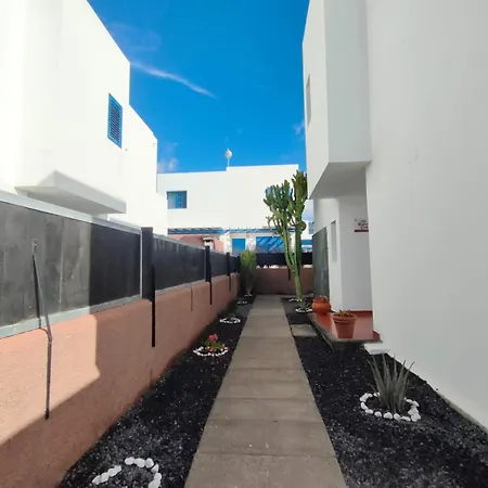 Villa Rubicon Costa *